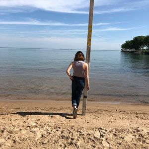 Meet your Posher, Abby